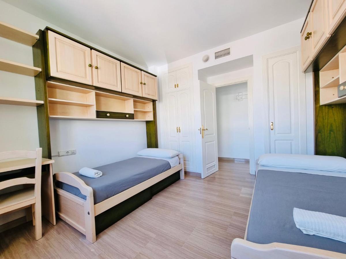 G&G Isla Marina Puerto Appartement Benalmádena Buitenkant foto