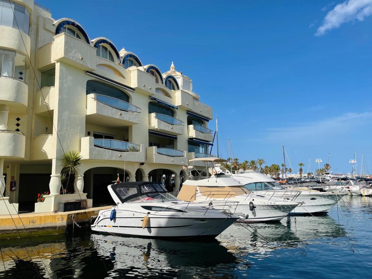 G&G Isla Marina Puerto Appartement Benalmádena Buitenkant foto